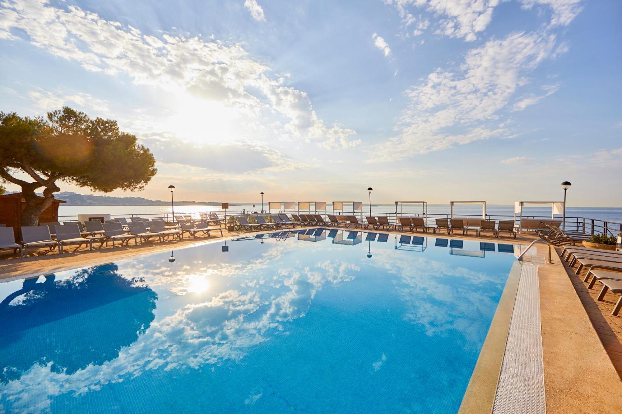 Hotel Barcelo Albatros - Adults Only 4*